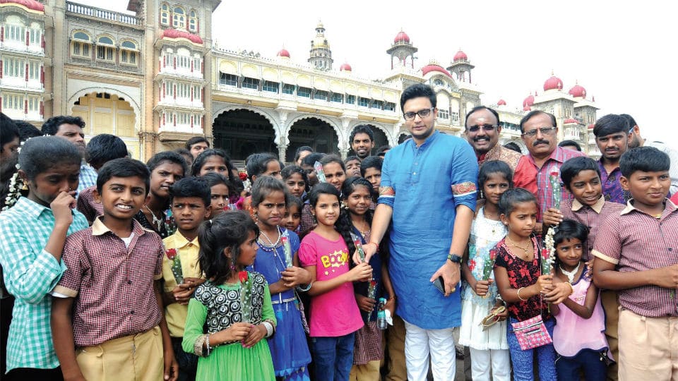 Children interact with Yaduveer, pose questions on Palace history