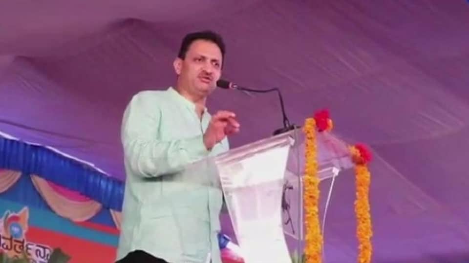 Secularists lack their own identity: Union Minister Anant Kumar Hegde