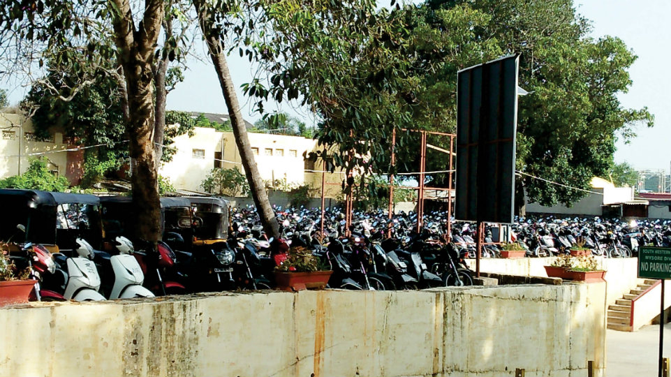 No car parking facility at Rly. Station on CFTRI side