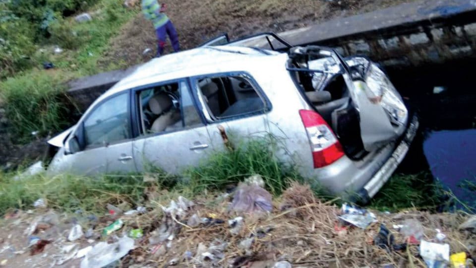 One killed, five injured as car topples and falls into canal