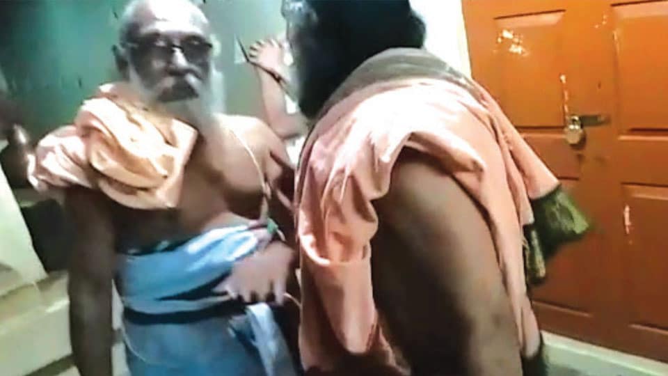 Melukote puja row: FIR against Bhashyam Swamiji and brothers