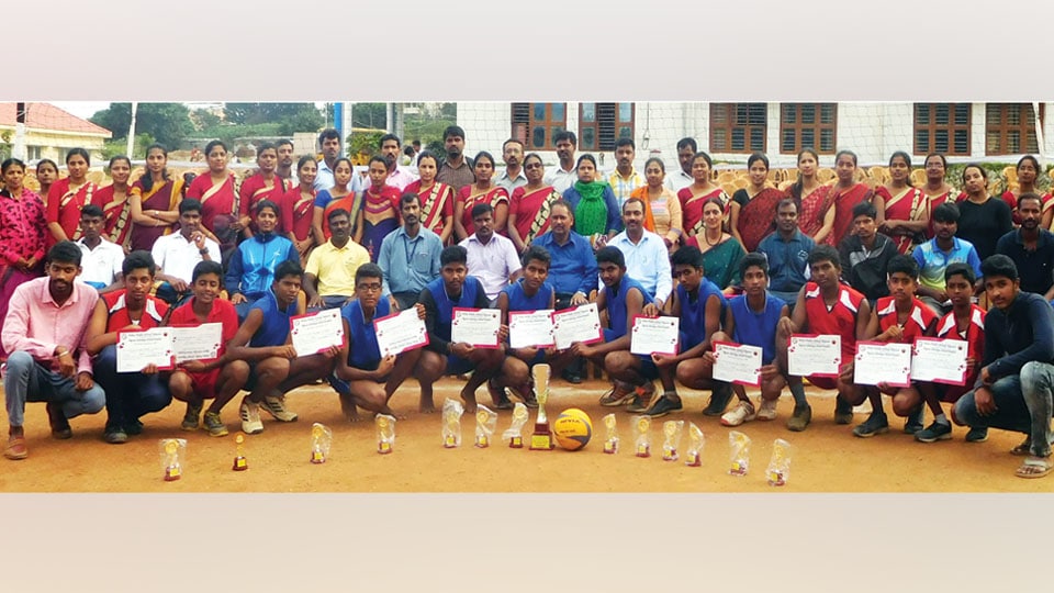 Police Public School wins volleyball tournament