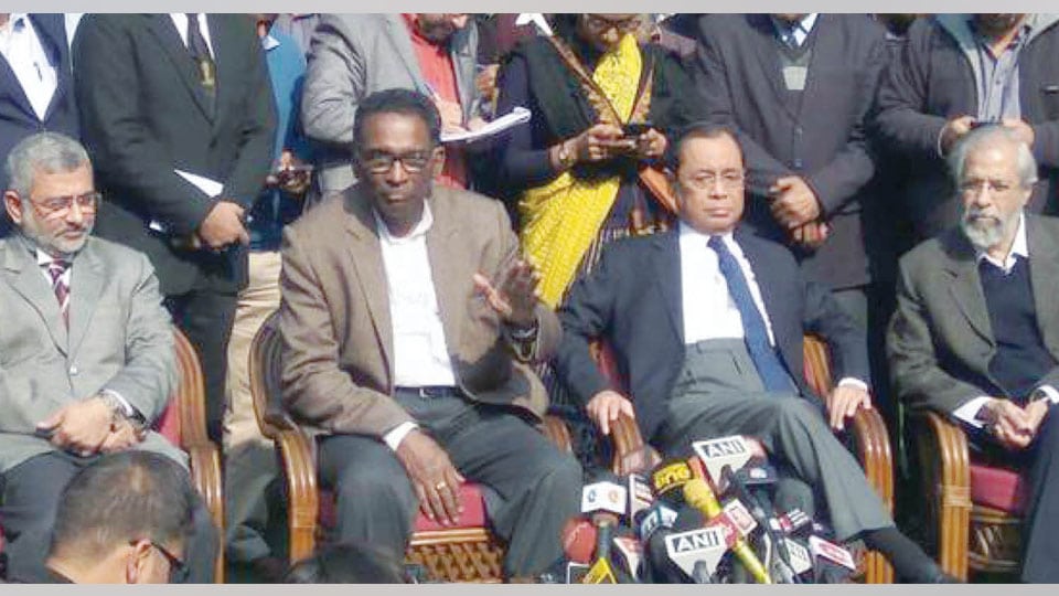Rebellion in Supreme Court: Four Senior Judges address the media