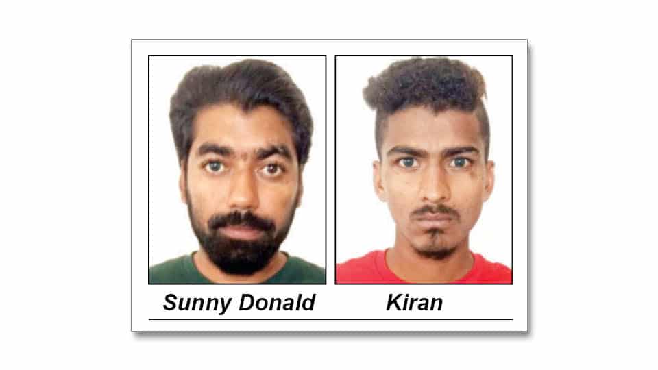 Operation Decoy: Two vanity bag snatchers arrested