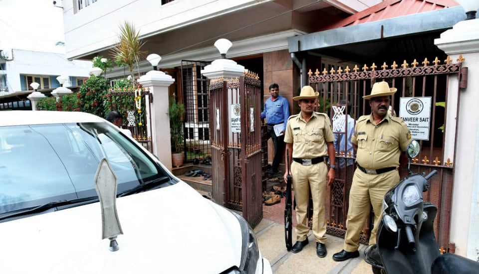 Threat calls, SMS: Security beefed up at Tanveer Sait’s house in city