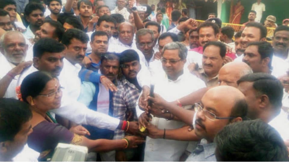 CM lays foundation for UGD scheme at Yelwal