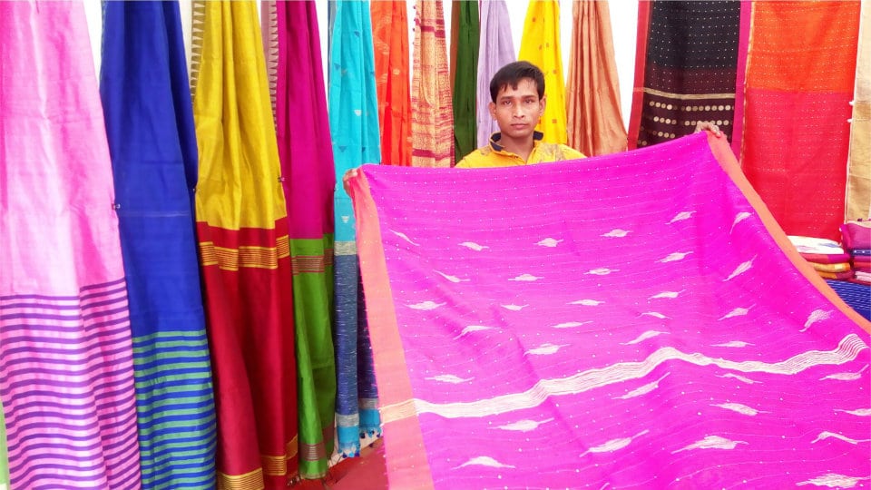 Handloom Mela to conclude at JSS Urban Haat on Jan. 14