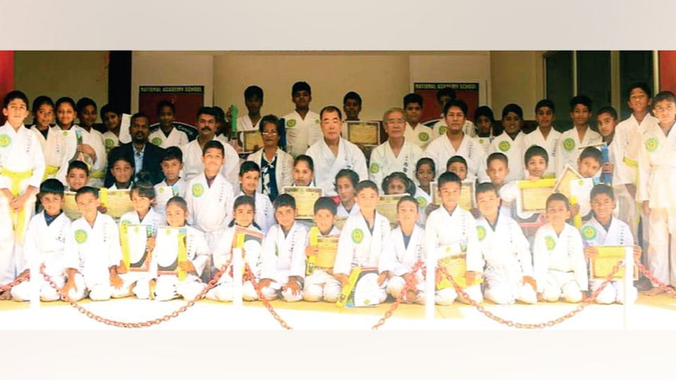 Japanese Grand Master gives tips to city Karatekas