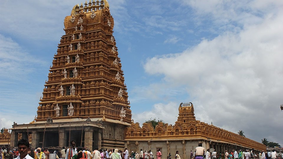 Nanjangud Temple staff suspended for misusing temple money