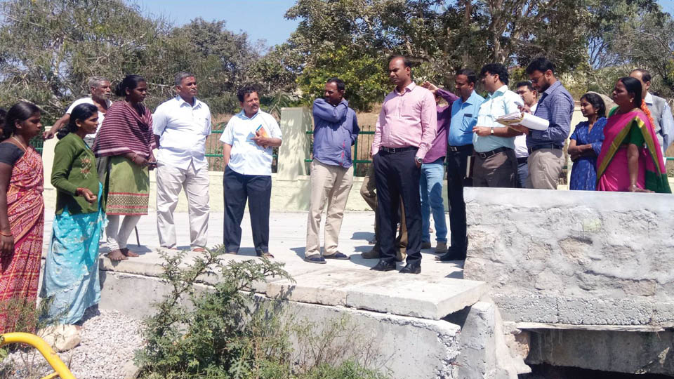 Tirupati model checking for plastic ban atop Chamundi Hill