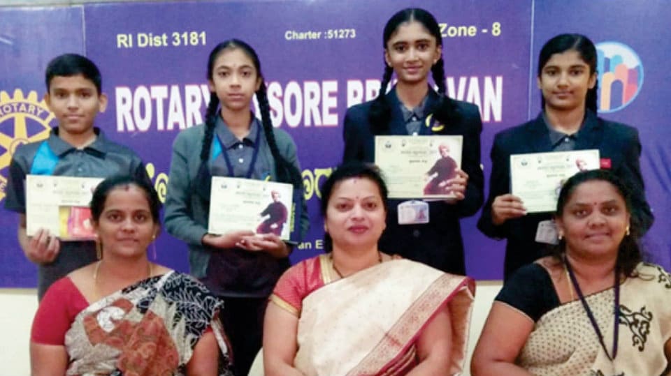 Winners of Sri Sharada Jnanasudha Quiz Contest