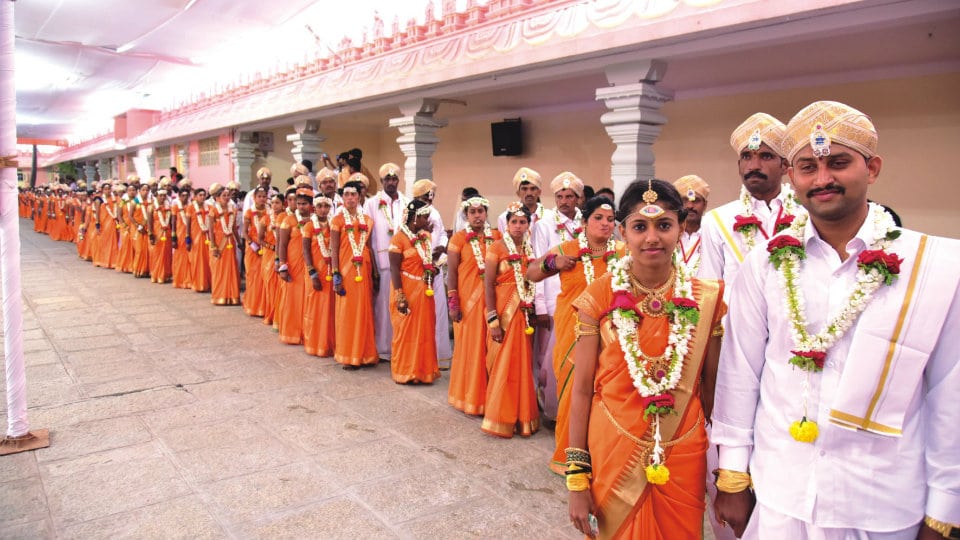145 couple tie knot at mass marriage