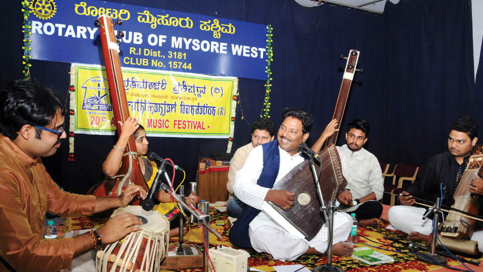 Hindustani music concert by Pt. Fayaz Khan