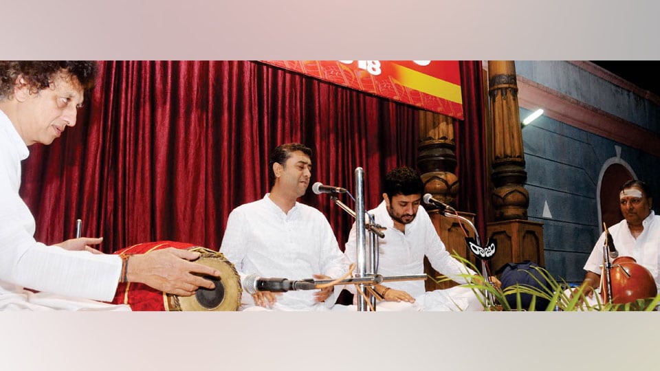 Thrissur Brothers perform at Suttur Mutt