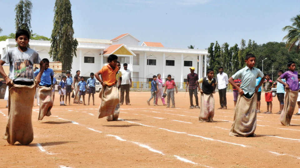 Hunsur town comes alive with Rural Games