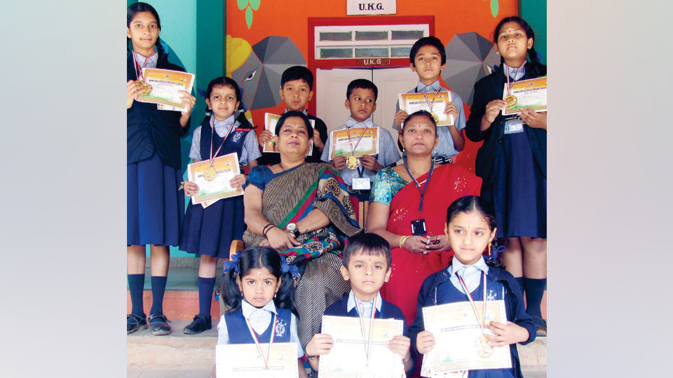 Gold medal winners in Swachh Bharat Art Contest