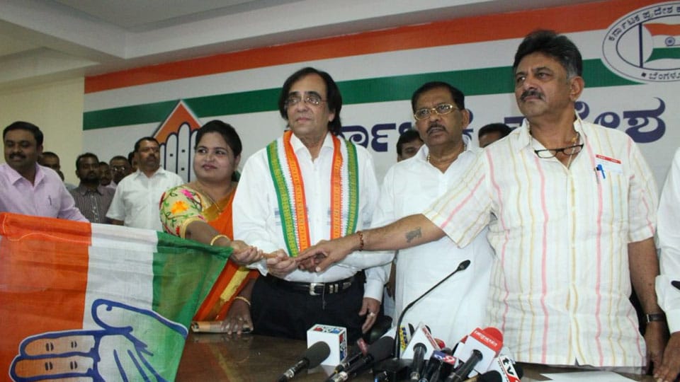 Ashok Kheny joins Congress