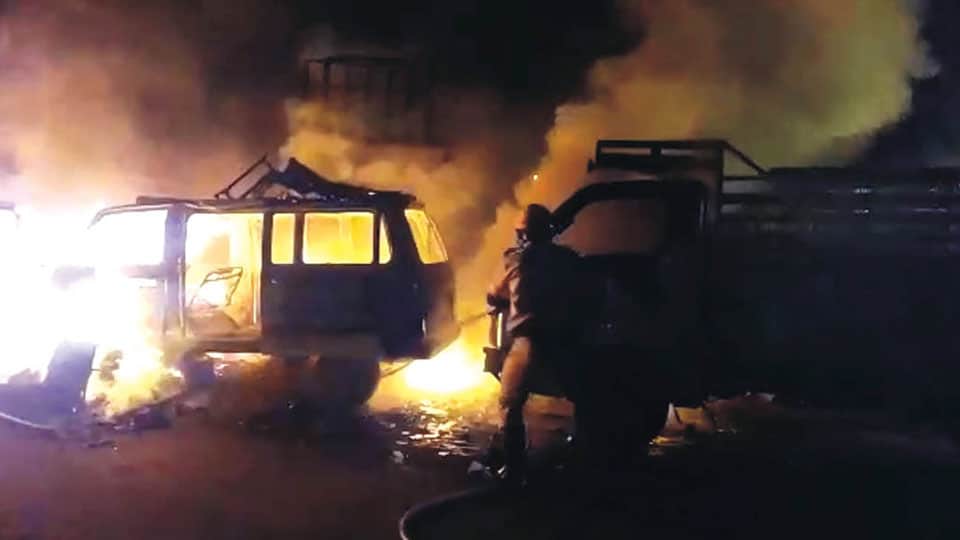 Vehicles destroyed in garage fire