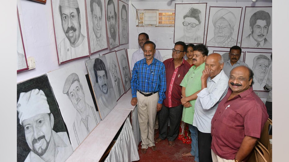 Expo of pencil sketches of film personalities to conclude today