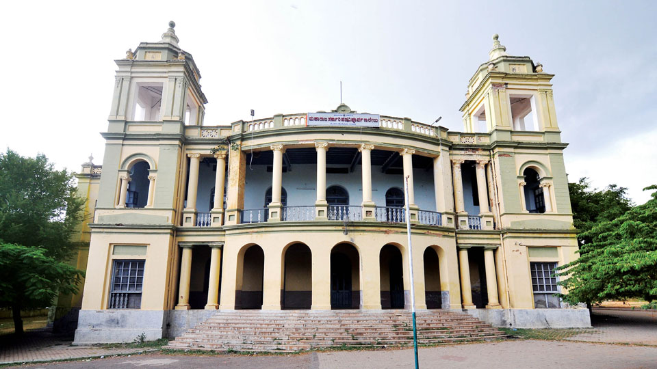 Maharaja’s PU College restoration work begins