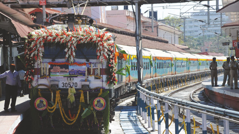 Humsafar Express begins journey to Udaipur