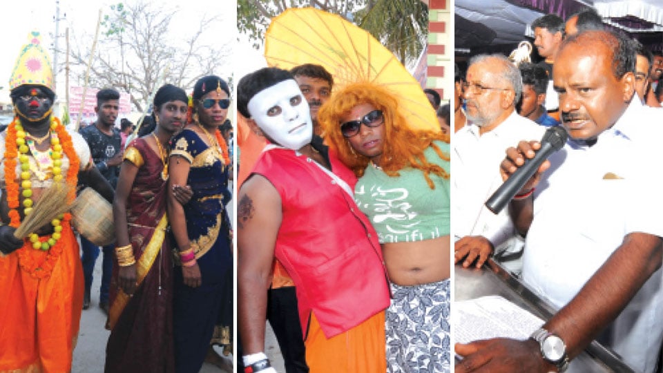 Mythological and wild characters attract crowd at Rammanahalli Jathra