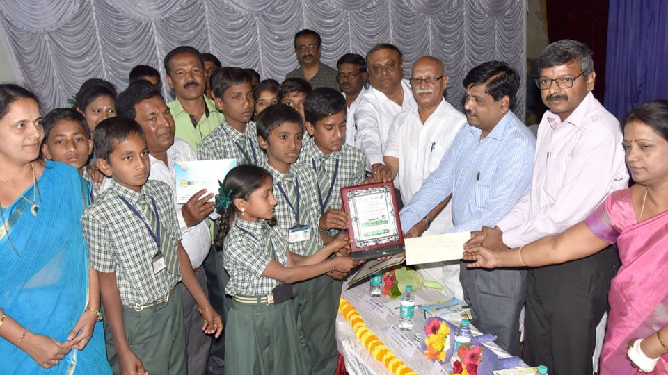 ‘Parisara Mitra’ school award presented