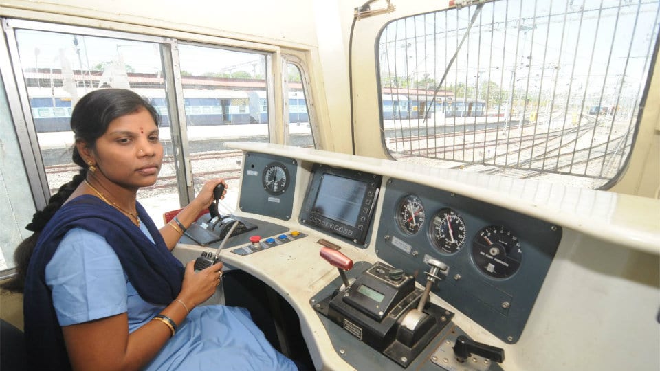 Experiencing the joy of piloting train