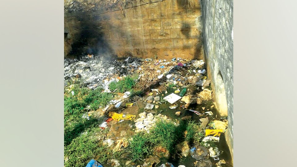 Stop sewage water into Storm Water Drain at Vivekanandanagar