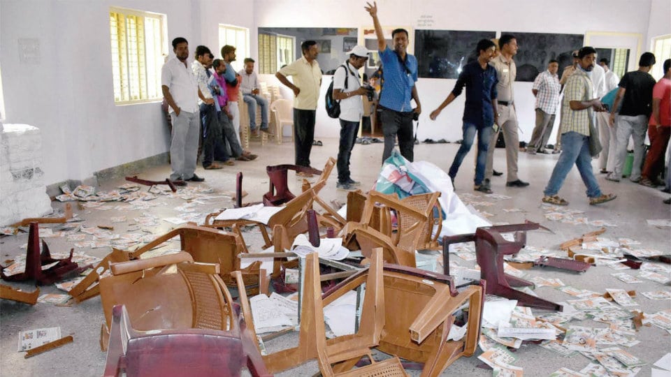 Allotment of party ticket: Congress workers vandalise party office in Mandya