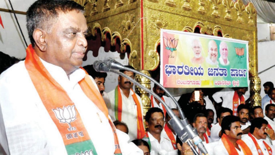 Defeat of CM and his son certain, asserts Sreenivasa Prasad