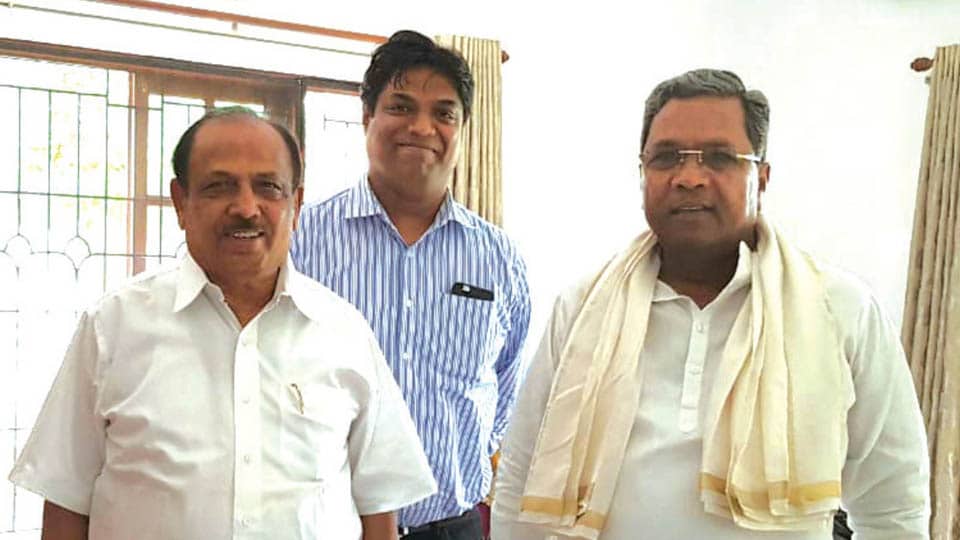 CM Siddharamaiah meets Revanasiddaiah in Bengaluru