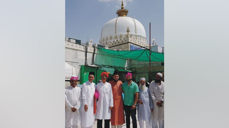 MLA Vasu visits Ajmer Dargah