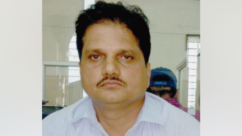 Madikeri Deputy Tahsildar trapped for accepting bribe