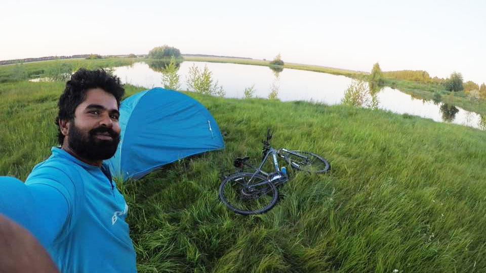 Soccer fan cycles from Kerala to Russia