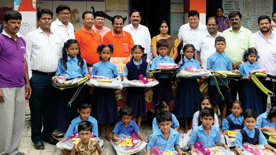 Helping Hands takes up Shiksha Project