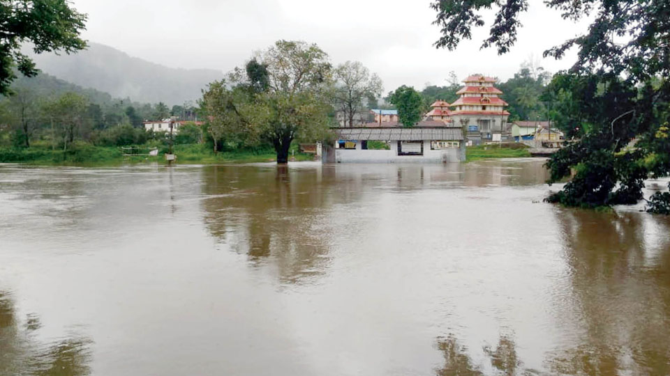 Rain continues to batter Kodagu: Pilgrims advised to avoid Bhagamandala and Talacauvery