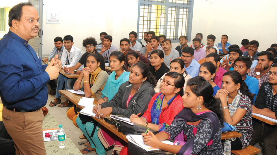 ‘Civil service aspirants should develop their own identity while in service’