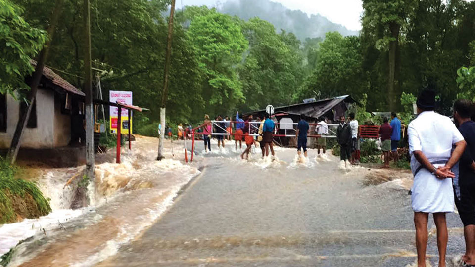 Heavy rain in Kodagu severs Road link to Kerala