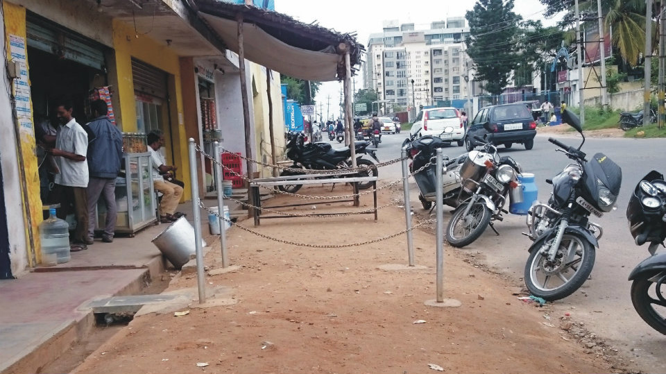 Illegal barricades on Milk Dairy Road