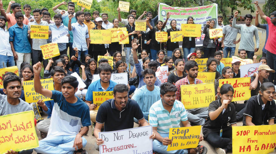 Horticulture students oppose promotion