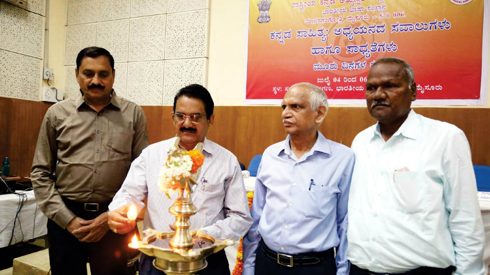 ‘Kavirajamarga’ in Kannada is an astounding work says Linguist Prof. R.V.S. Sundaram
