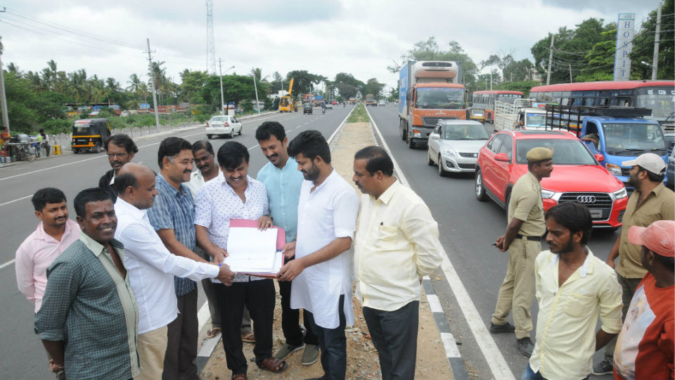 MP Pratap Simha takes NHAI officials to task for wasting public money