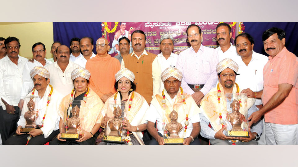 ‘Basava Ratna’ awards conferred
