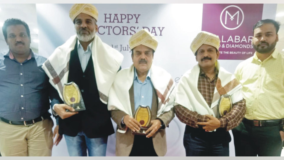 Malabar Gold and Diamonds felicitates doctors