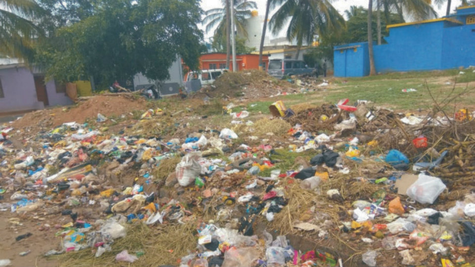 Stinking garbage yet to be cleared in Azeez Sait Nagar
