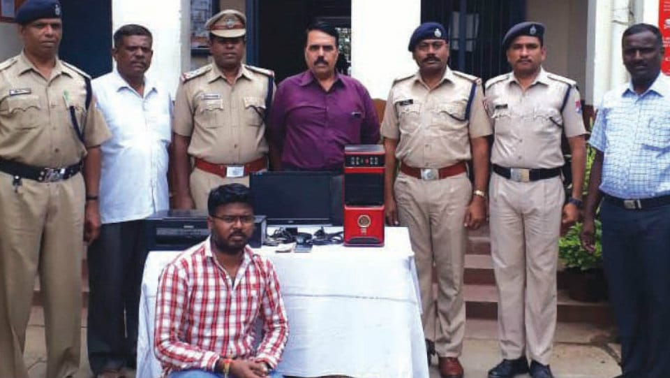 Man arrested for selling fake Railway e-tickets