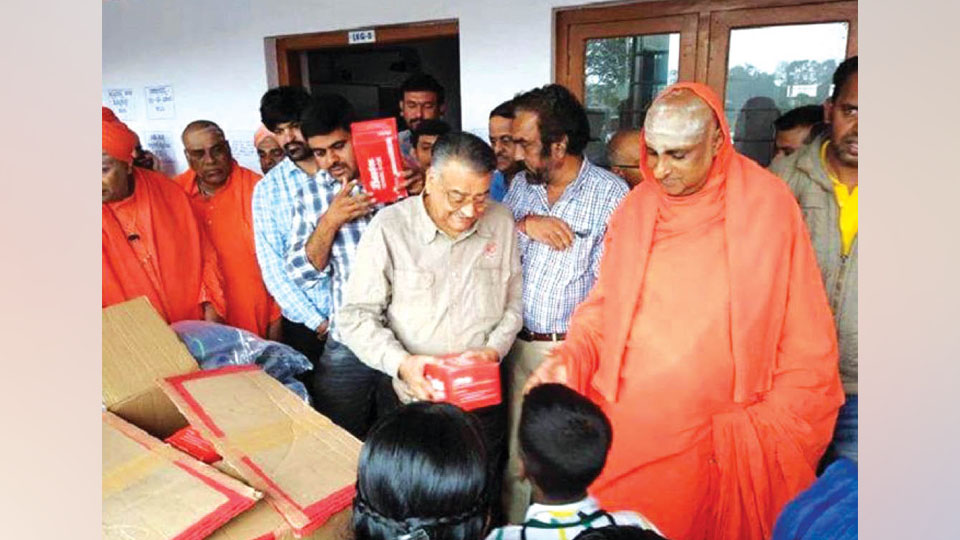Mysore Citizens Forum consoles victims of Kodagu floods