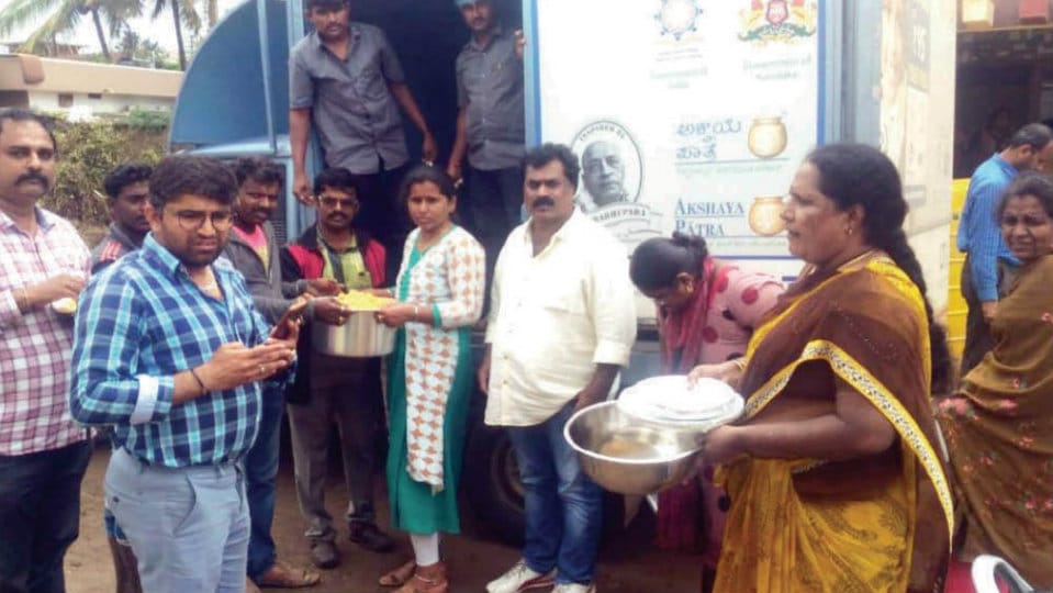 ISKCON arranges food for flood victims