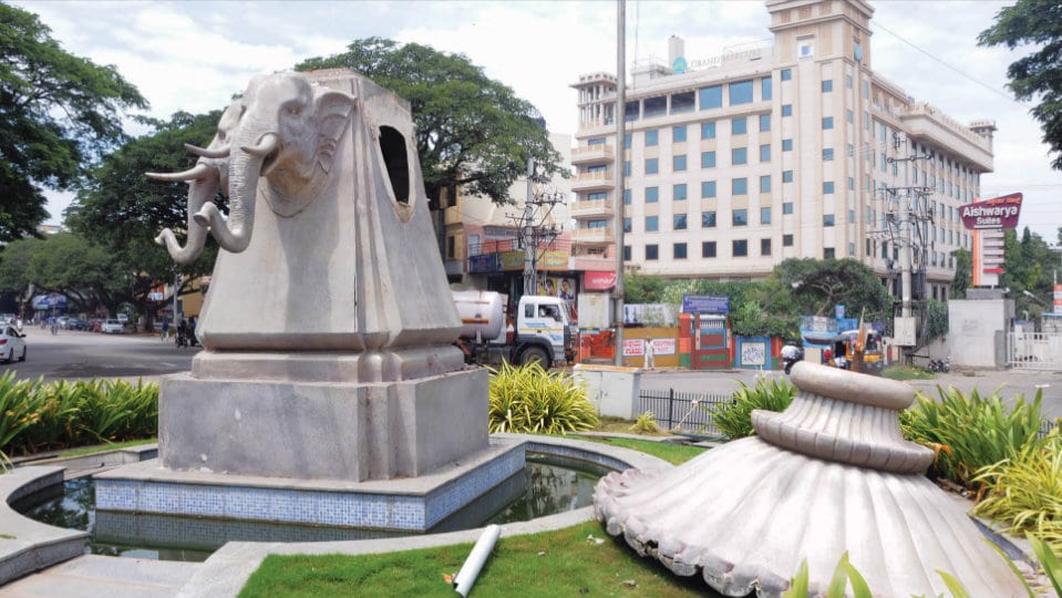 Iconic elephant sculpture at Highway Circle vandalised again